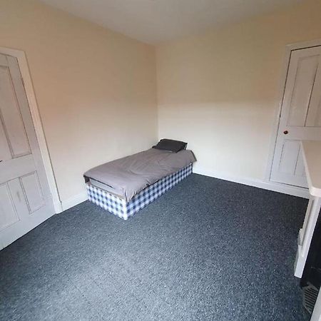 2 Bedroom House - Hopefield Road Leicester Eksteriør bilde