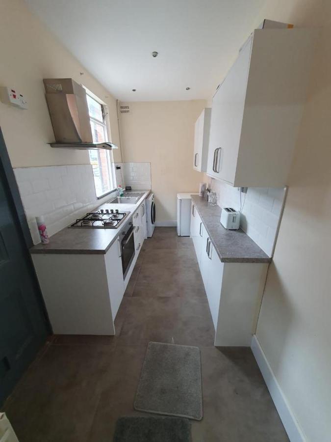 2 Bedroom House - Hopefield Road Leicester Eksteriør bilde