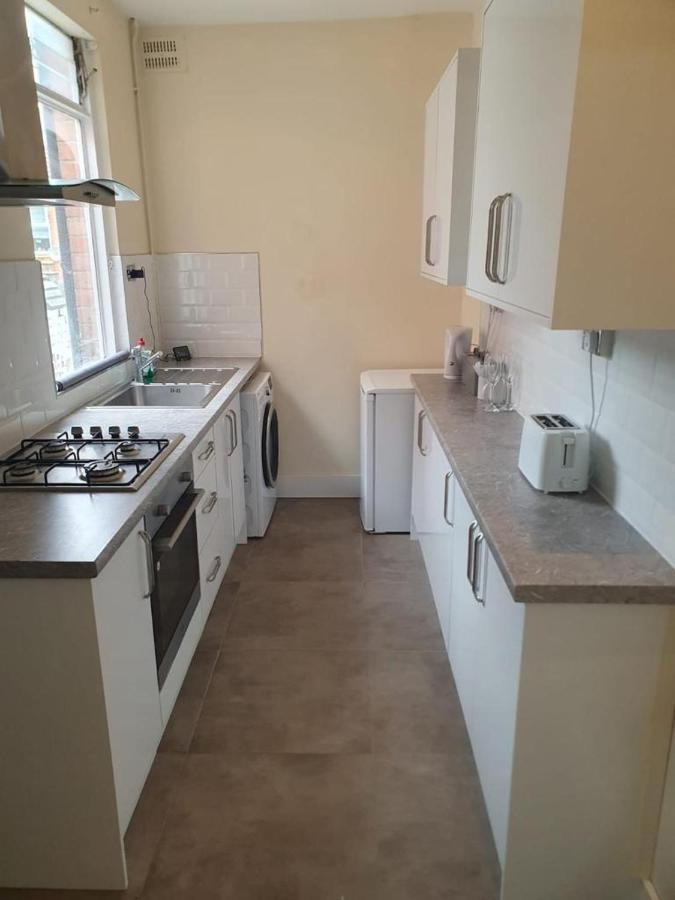 2 Bedroom House - Hopefield Road Leicester Eksteriør bilde